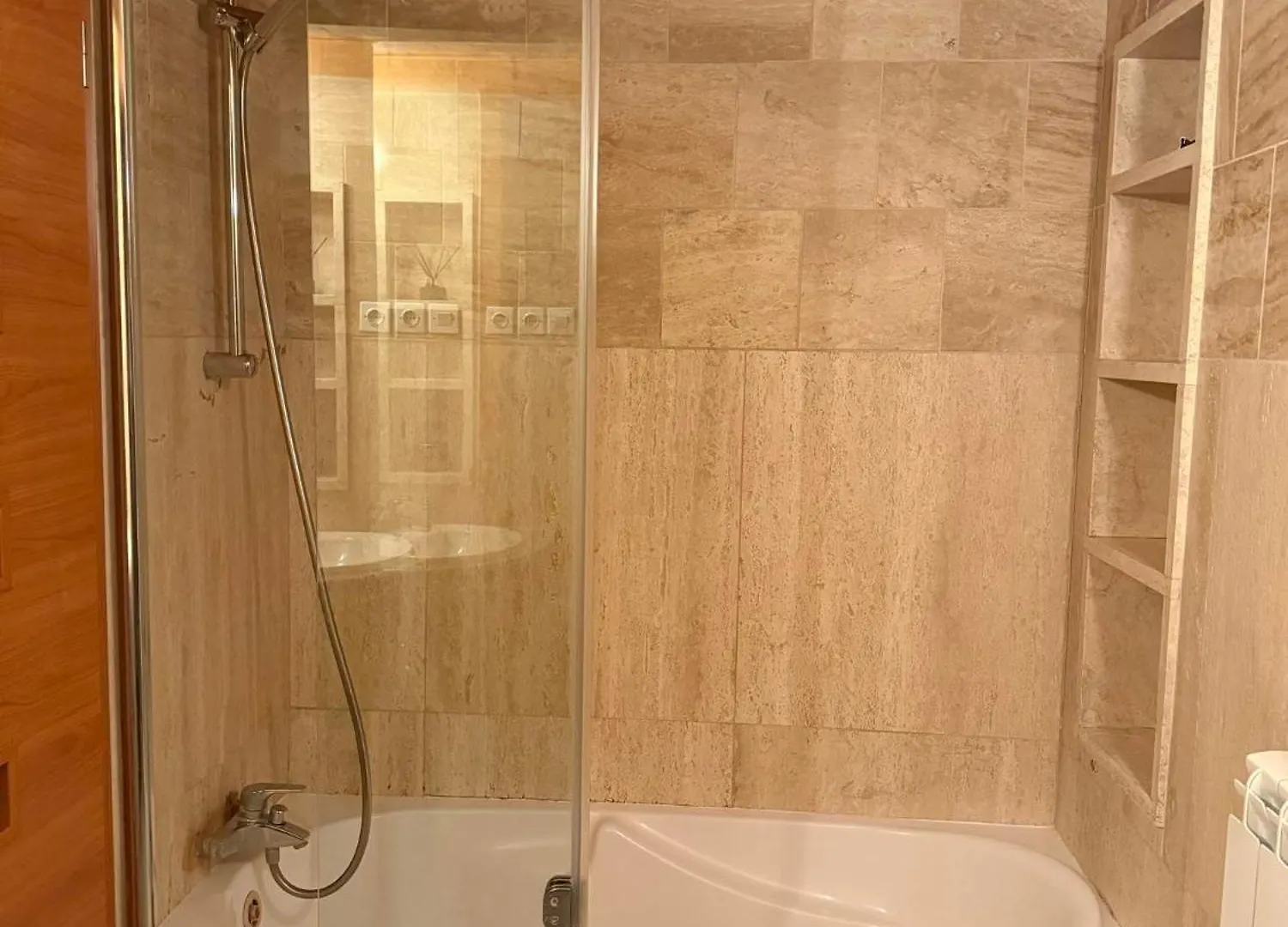 Budapest Center Apartment Brp17